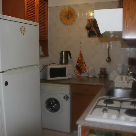 Apartment Molos *